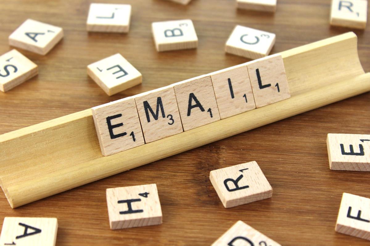 email-chat-skype
